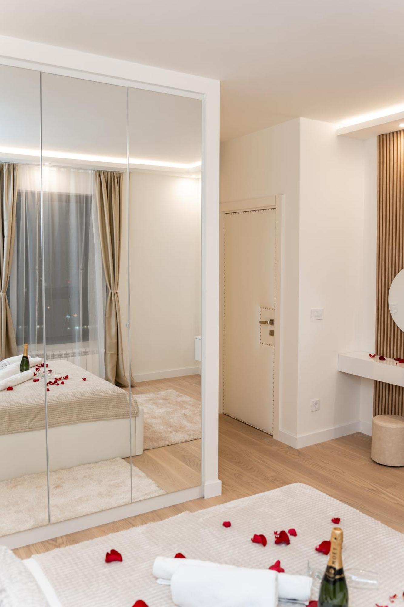 Appartamento Sinfonia Lux Belgrado Esterno foto