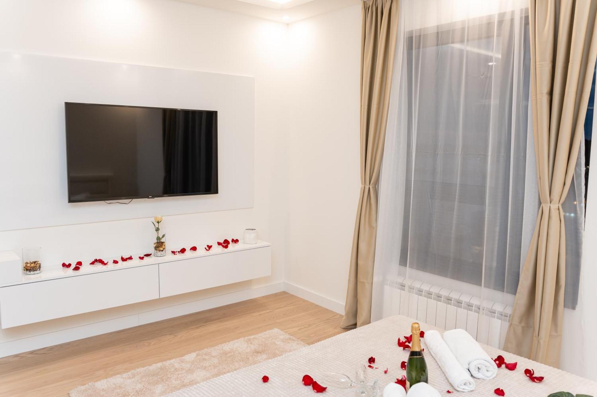 Appartamento Sinfonia Lux Belgrado Esterno foto