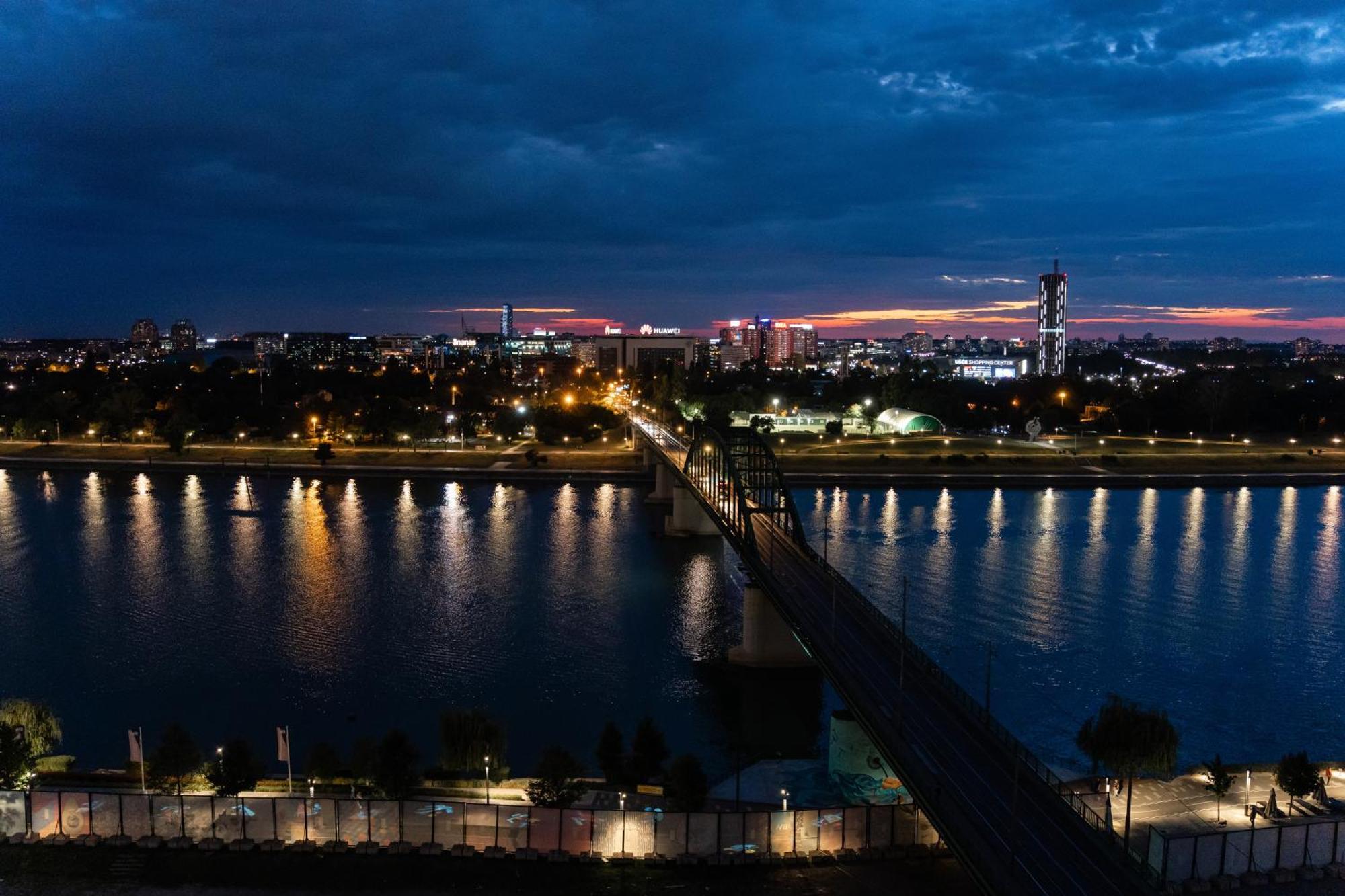 Appartamento Sinfonia Lux Belgrado Esterno foto